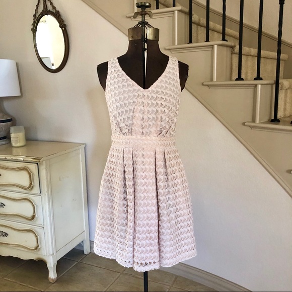 BCBGeneration Dresses & Skirts - BCBGeneration Cream Lace A Line Sleeveless Dress